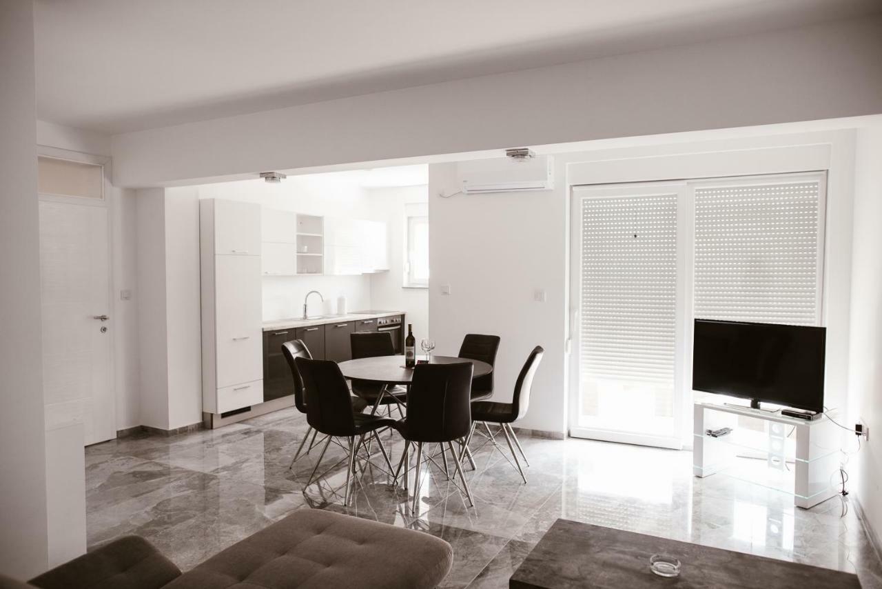 The Nikolic Suites - Villa Woegenstein Tribalj المظهر الخارجي الصورة