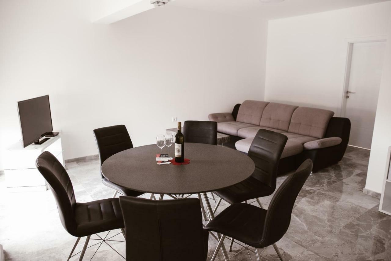 The Nikolic Suites - Villa Woegenstein Tribalj المظهر الخارجي الصورة